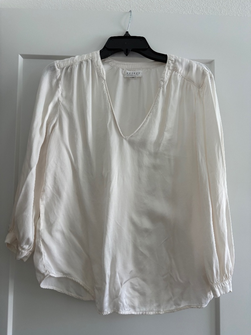 Velvet by Graham cream v neck blouse